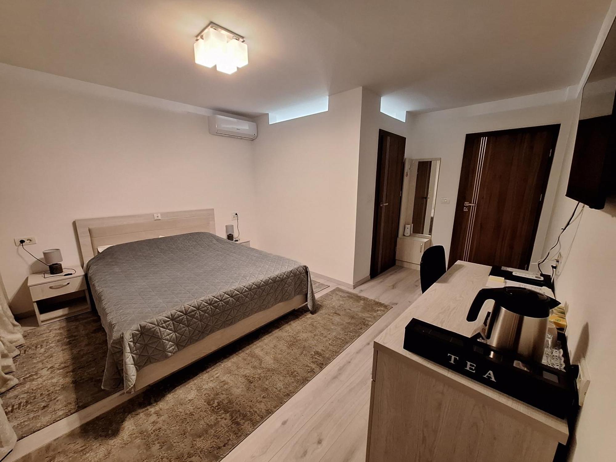 Trend Panzió Arad Kültér fotó